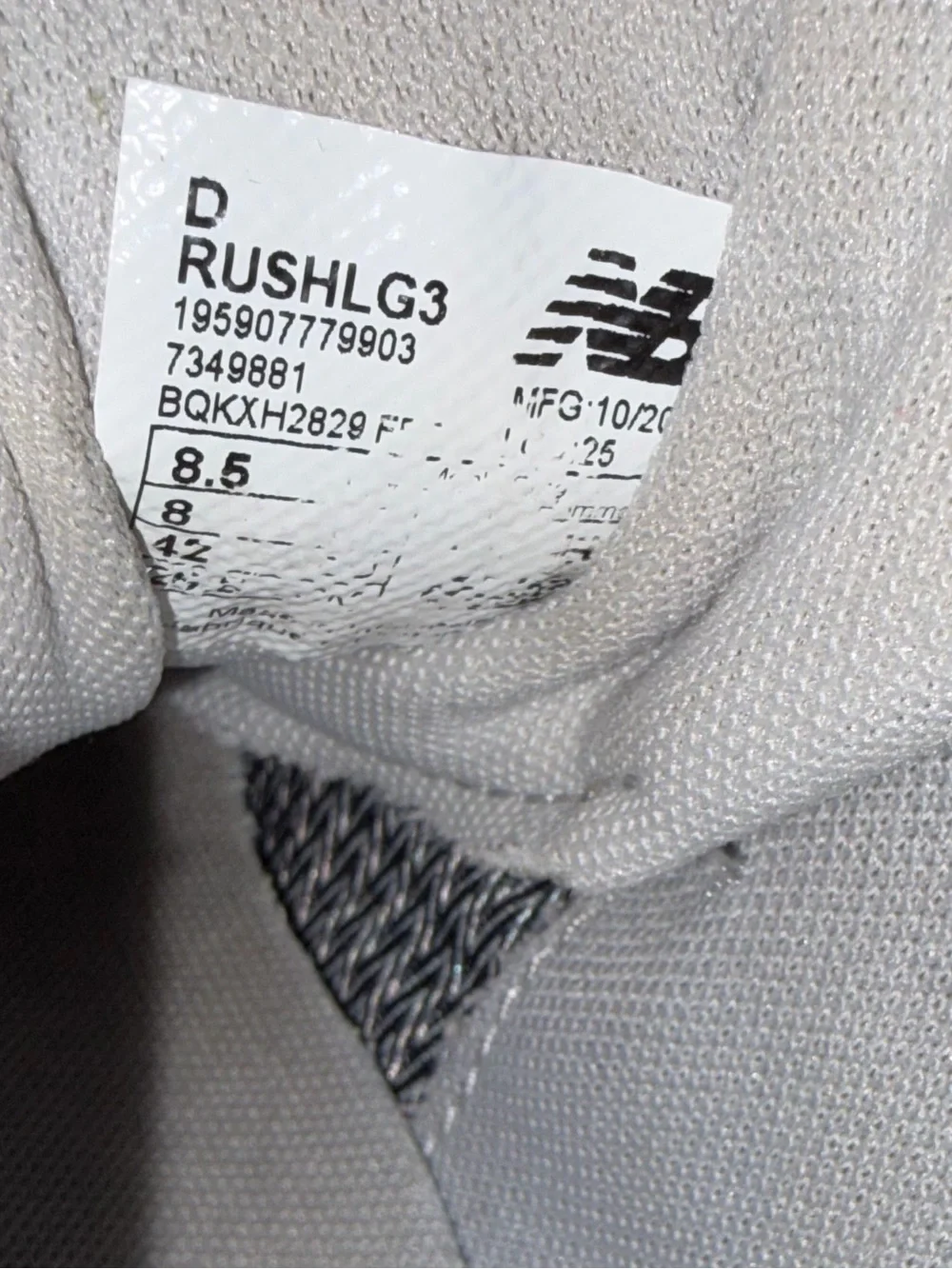 New Balance Men’s Rush Soccer Cleats — Gray & White size 8.5